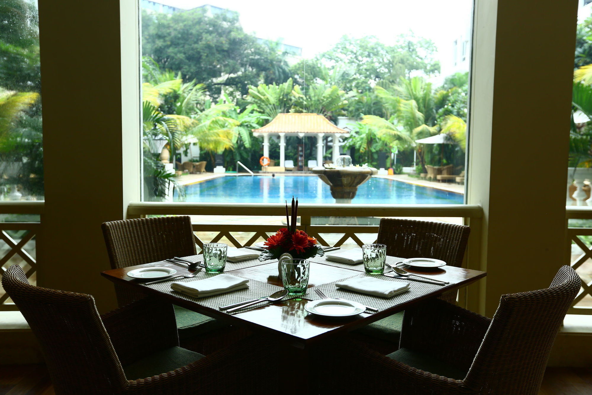 Taj Connemara, Chennai Hotel Restaurant billede